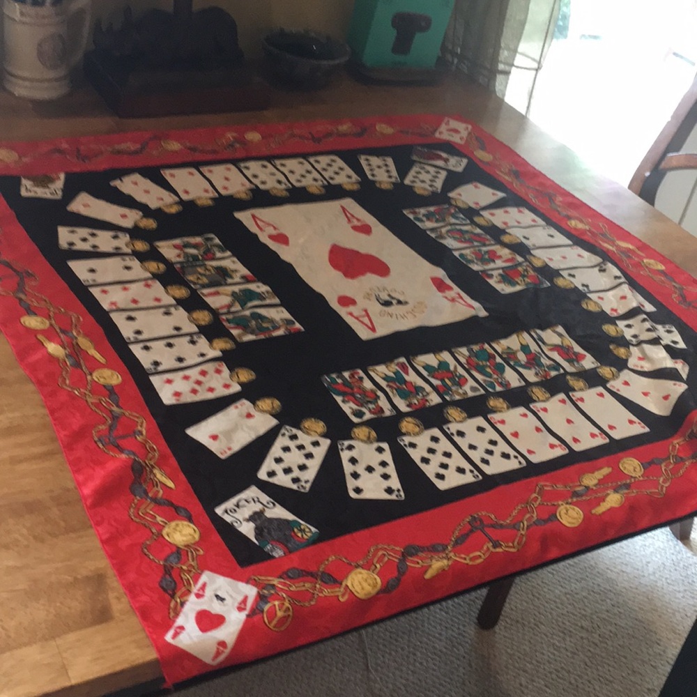 Dynamite scarf